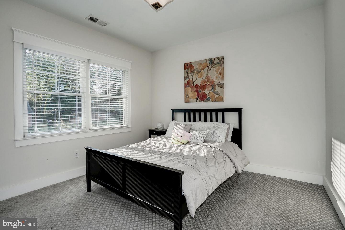 1919 N GEORGE MASON DR N, ARLINGTON, Virginia 22207, 4 Bedrooms Bedrooms, ,4 BathroomsBathrooms,Residential,For sale,1919 N GEORGE MASON DR N,VAAR2068100 MLS # VAAR2068100