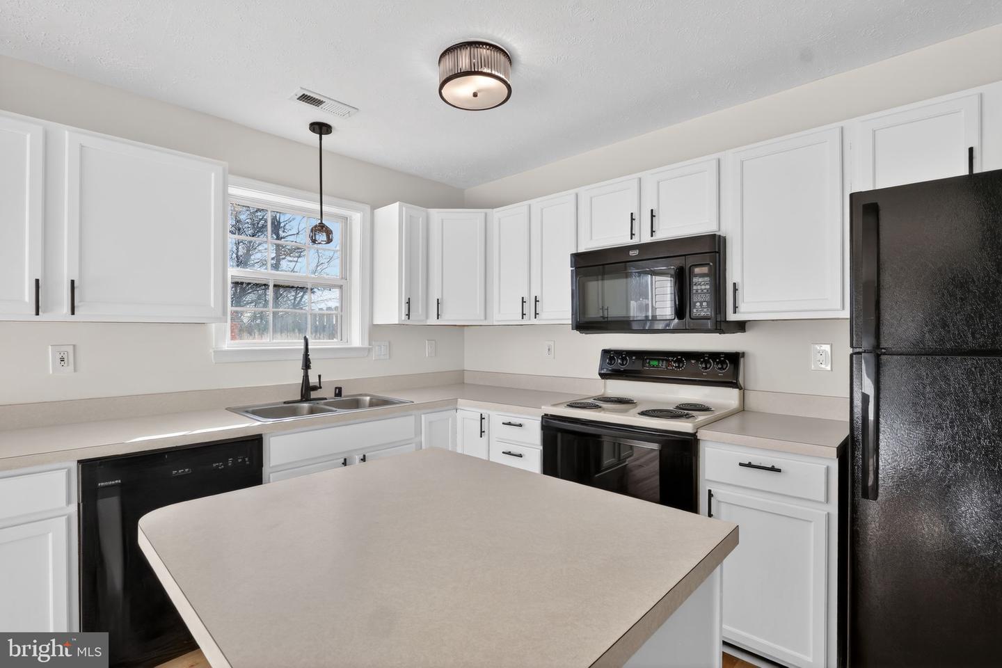 4540 LEIGHANN LN, FREDERICKSBURG, Virginia 22408, 2 Bedrooms Bedrooms, ,2 BathroomsBathrooms,Residential,For sale,4540 LEIGHANN LN,VASP2038860 MLS # VASP2038860 4540 LEIGHANN LN, FREDERICKSBURG, Virginia 22408, 2 Bedrooms Bedrooms, ,2 BathroomsBathrooms,Residential,For sale,4540 LEIGHANN LN,VASP2038860 MLS # VASP2038860