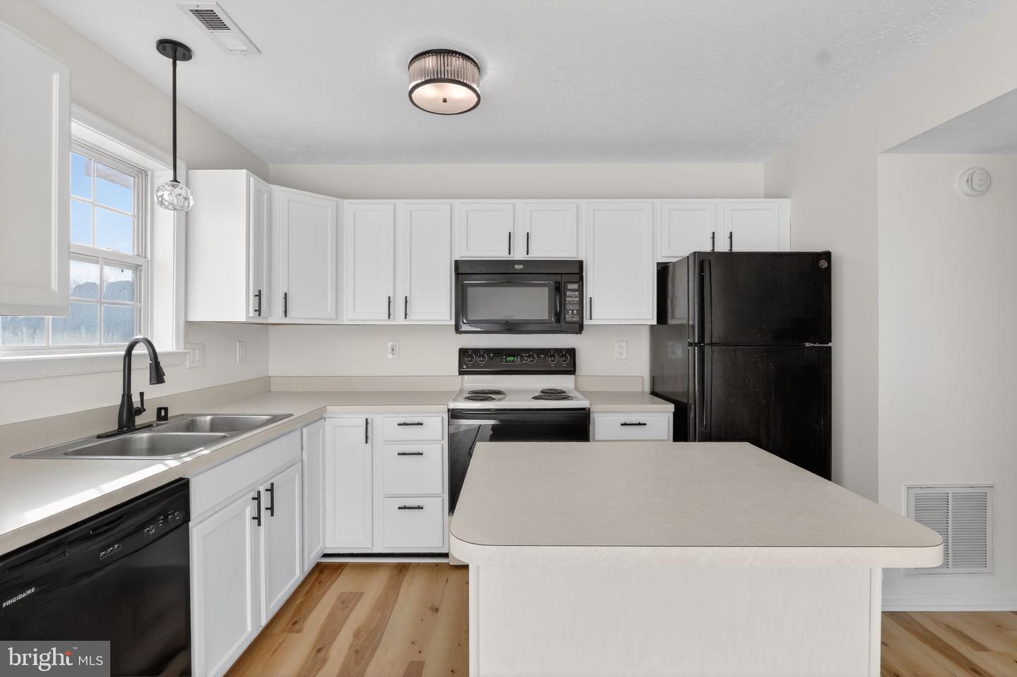 4540 LEIGHANN LN, FREDERICKSBURG, Virginia 22408, 2 Bedrooms Bedrooms, ,2 BathroomsBathrooms,Residential,For sale,4540 LEIGHANN LN,VASP2038860 MLS # VASP2038860 4540 LEIGHANN LN, FREDERICKSBURG, Virginia 22408, 2 Bedrooms Bedrooms, ,2 BathroomsBathrooms,Residential,For sale,4540 LEIGHANN LN,VASP2038860 MLS # VASP2038860