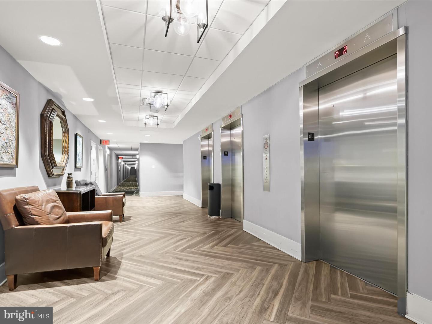 5300 HOLMES RUN PKWY #402, ALEXANDRIA, Virginia 22304, 2 Bedrooms Bedrooms, ,2 BathroomsBathrooms,Residential,For sale,5300 HOLMES RUN PKWY #402,VAAX2053500 MLS # VAAX2053500