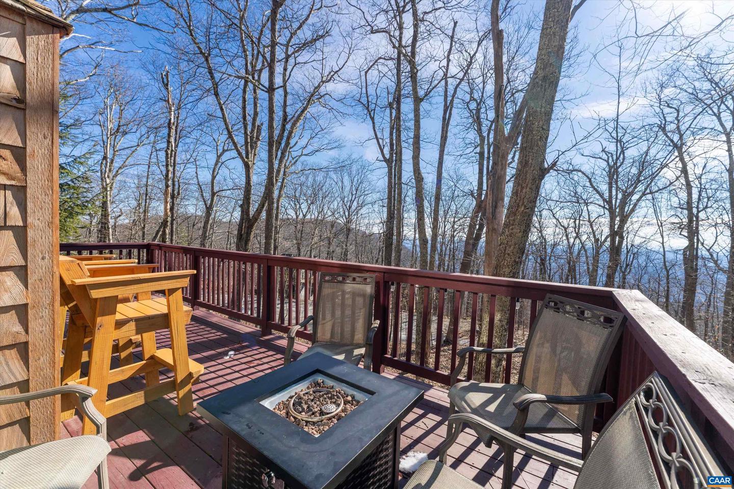138 OAK LN, WINTERGREEN RESORT, Virginia 22967, 3 Bedrooms Bedrooms, ,2 BathroomsBathrooms,Residential,For sale,138 OAK LN,672800 MLS # 672800