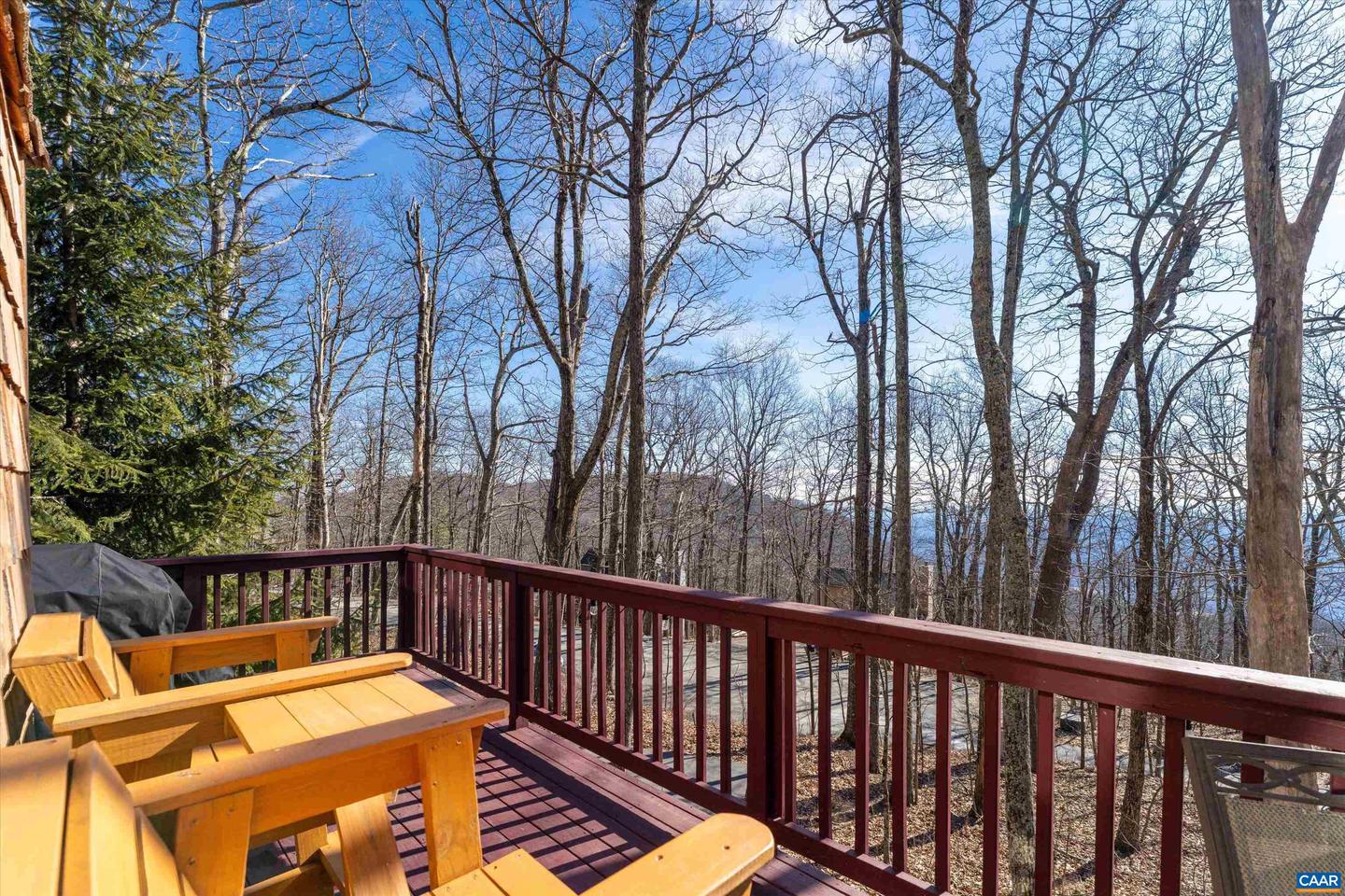 138 OAK LN, WINTERGREEN RESORT, Virginia 22967, 3 Bedrooms Bedrooms, ,2 BathroomsBathrooms,Residential,For sale,138 OAK LN,672800 MLS # 672800
