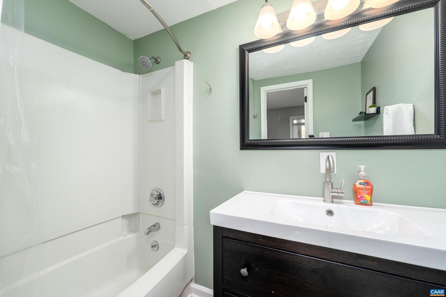 138 OAK LN, WINTERGREEN RESORT, Virginia 22967, 3 Bedrooms Bedrooms, ,2 BathroomsBathrooms,Residential,For sale,138 OAK LN,672800 MLS # 672800