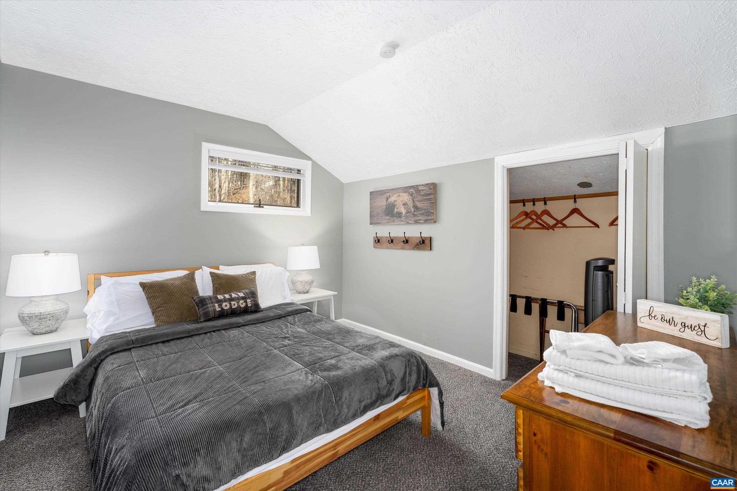 138 OAK LN, WINTERGREEN RESORT, Virginia 22967, 3 Bedrooms Bedrooms, ,2 BathroomsBathrooms,Residential,For sale,138 OAK LN,672800 MLS # 672800