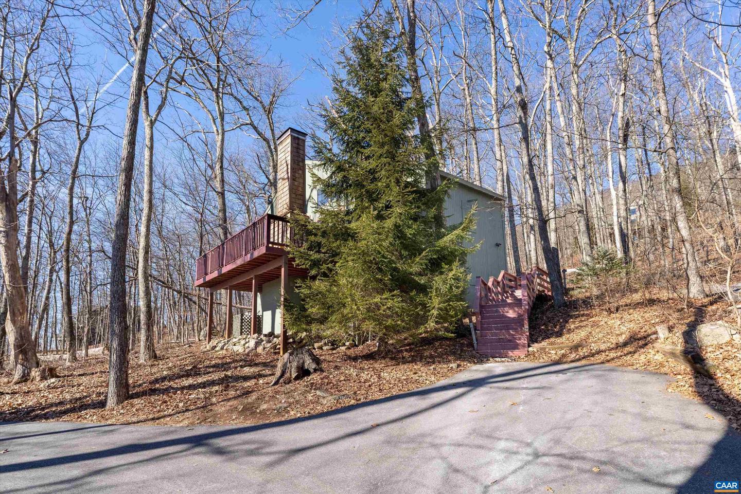 138 OAK LN, WINTERGREEN RESORT, Virginia 22967, 3 Bedrooms Bedrooms, ,2 BathroomsBathrooms,Residential,For sale,138 OAK LN,672800 MLS # 672800