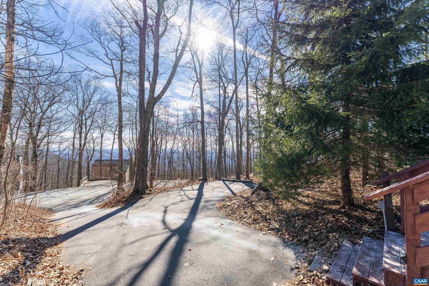 138 OAK LN, WINTERGREEN RESORT, Virginia 22967, 3 Bedrooms Bedrooms, ,2 BathroomsBathrooms,Residential,For sale,138 OAK LN,672800 MLS # 672800