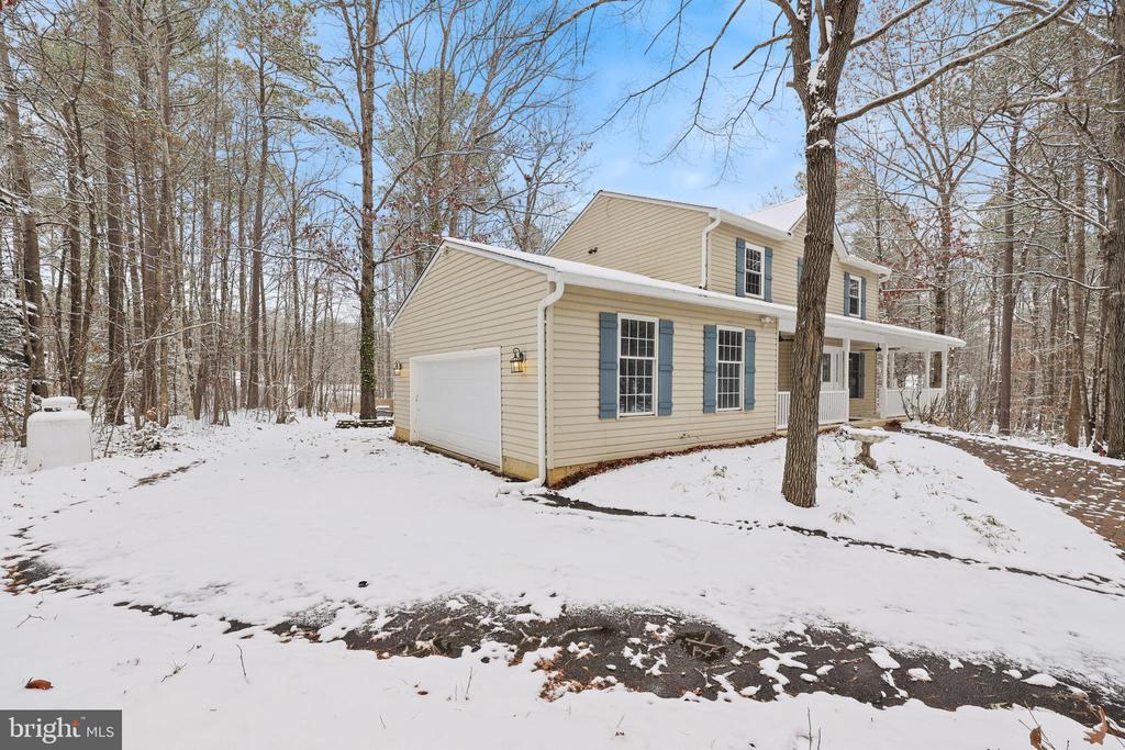 10305 TRACY LN, SPOTSYLVANIA, Virginia 22553, 4 Bedrooms Bedrooms, ,2 BathroomsBathrooms,Residential,10305 TRACY LN,VASP2037998 MLS # VASP2037998 10305 TRACY LN, SPOTSYLVANIA, Virginia 22553, 4 Bedrooms Bedrooms, ,2 BathroomsBathrooms,Residential,10305 TRACY LN,VASP2037998 MLS # VASP2037998