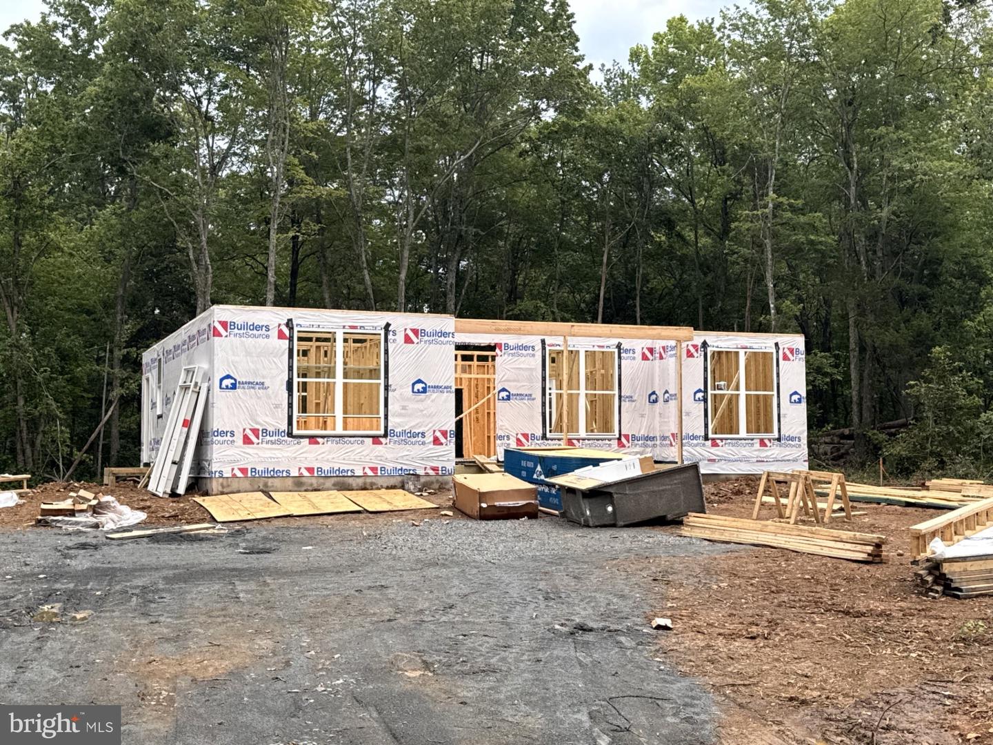 6735 BEVERLY RD, BROAD RUN, Virginia 20137, 3 Bedrooms Bedrooms, ,2 BathroomsBathrooms,Residential,For sale,6735 BEVERLY RD,VAPW2091792 MLS # VAPW2091792