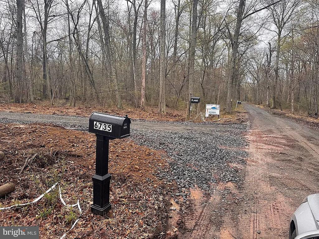 6735 BEVERLY RD, BROAD RUN, Virginia 20137, 3 Bedrooms Bedrooms, ,2 BathroomsBathrooms,Residential,For sale,6735 BEVERLY RD,VAPW2091792 MLS # VAPW2091792