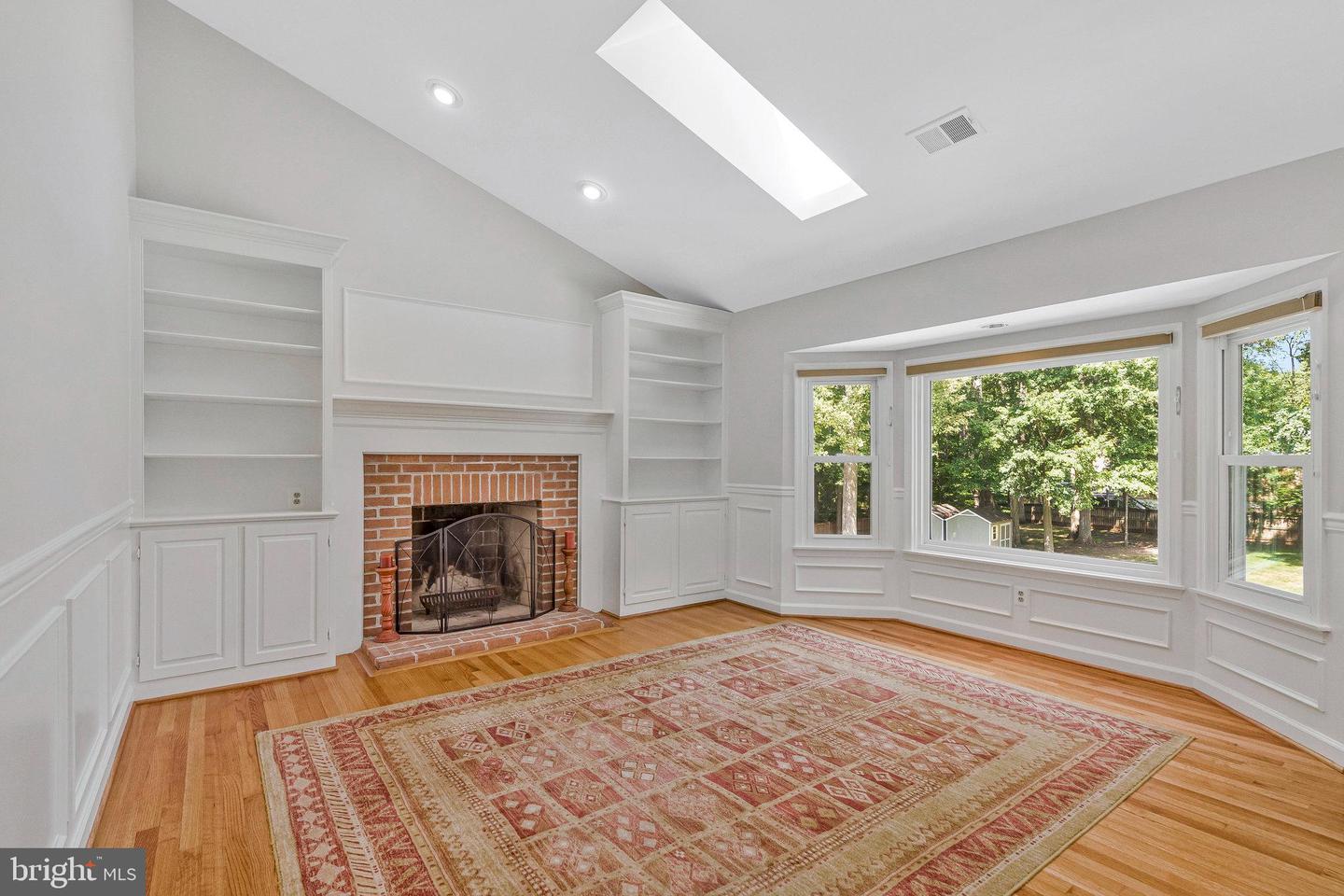 116 LAKE DR, STERLING, Virginia 20164, 4 Bedrooms Bedrooms, ,4 BathroomsBathrooms,Residential,For sale,116 LAKE DR,VALO2105430 MLS # VALO2105430