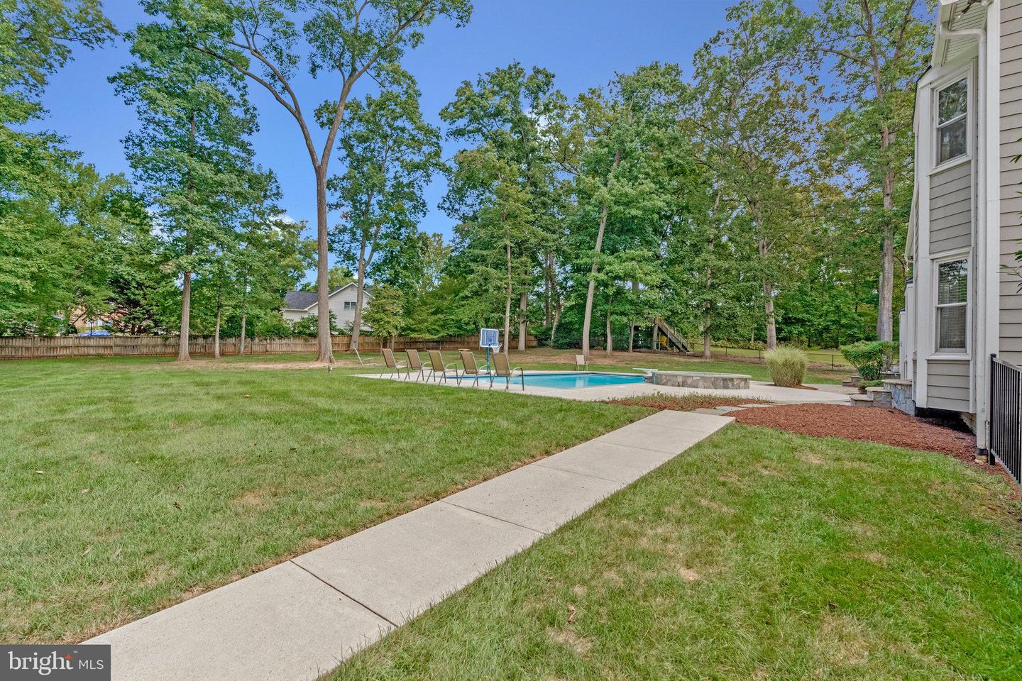 116 LAKE DR, STERLING, Virginia 20164, 4 Bedrooms Bedrooms, ,4 BathroomsBathrooms,Residential,For sale,116 LAKE DR,VALO2105430 MLS # VALO2105430