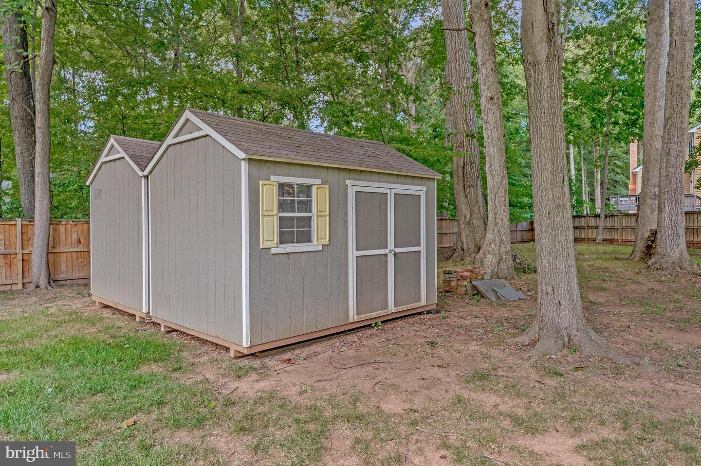 116 LAKE DR, STERLING, Virginia 20164, 4 Bedrooms Bedrooms, ,4 BathroomsBathrooms,Residential,For sale,116 LAKE DR,VALO2105430 MLS # VALO2105430