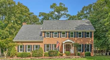 116 LAKE DR, STERLING, Virginia 20164, 4 Bedrooms Bedrooms, ,4 BathroomsBathrooms,Residential,For sale,116 LAKE DR,VALO2105430 MLS # VALO2105430