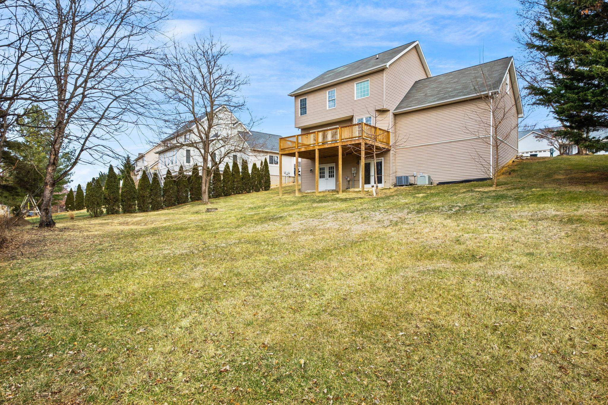 1851 RHIANON LN, HARRISONBURG, Virginia 22801, 5 Bedrooms Bedrooms, ,3 BathroomsBathrooms,Residential,1851 RHIANON LN,672805 MLS # 672805