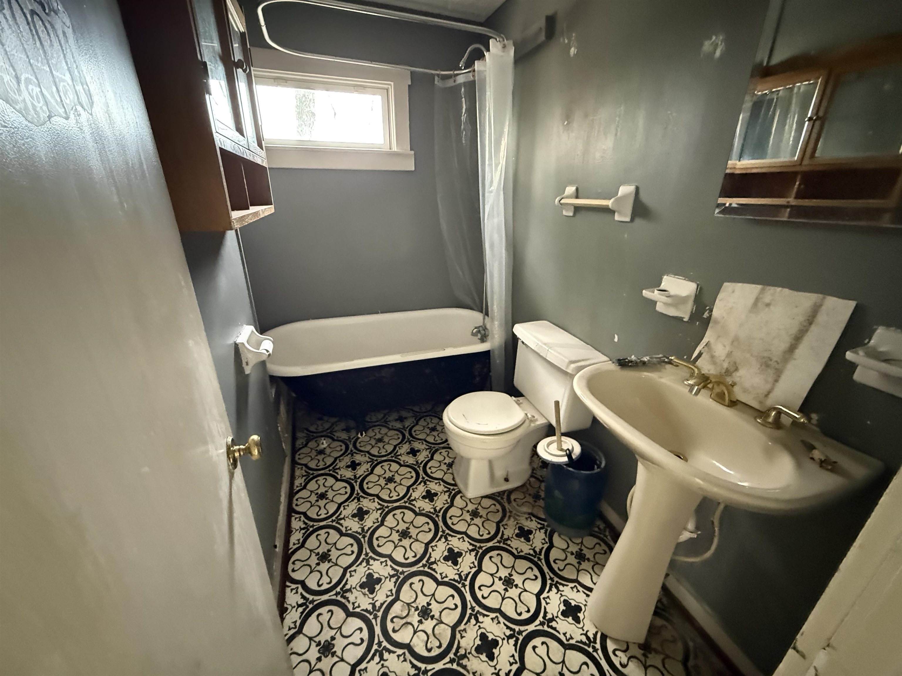 813 7TH ST, WAYNESBORO, Virginia 22980, 4 Bedrooms Bedrooms, ,2 BathroomsBathrooms,Residential,813 7TH ST,672808 MLS # 672808 813 7TH ST, WAYNESBORO, Virginia 22980, 4 Bedrooms Bedrooms, ,2 BathroomsBathrooms,Residential,813 7TH ST,672808 MLS # 672808