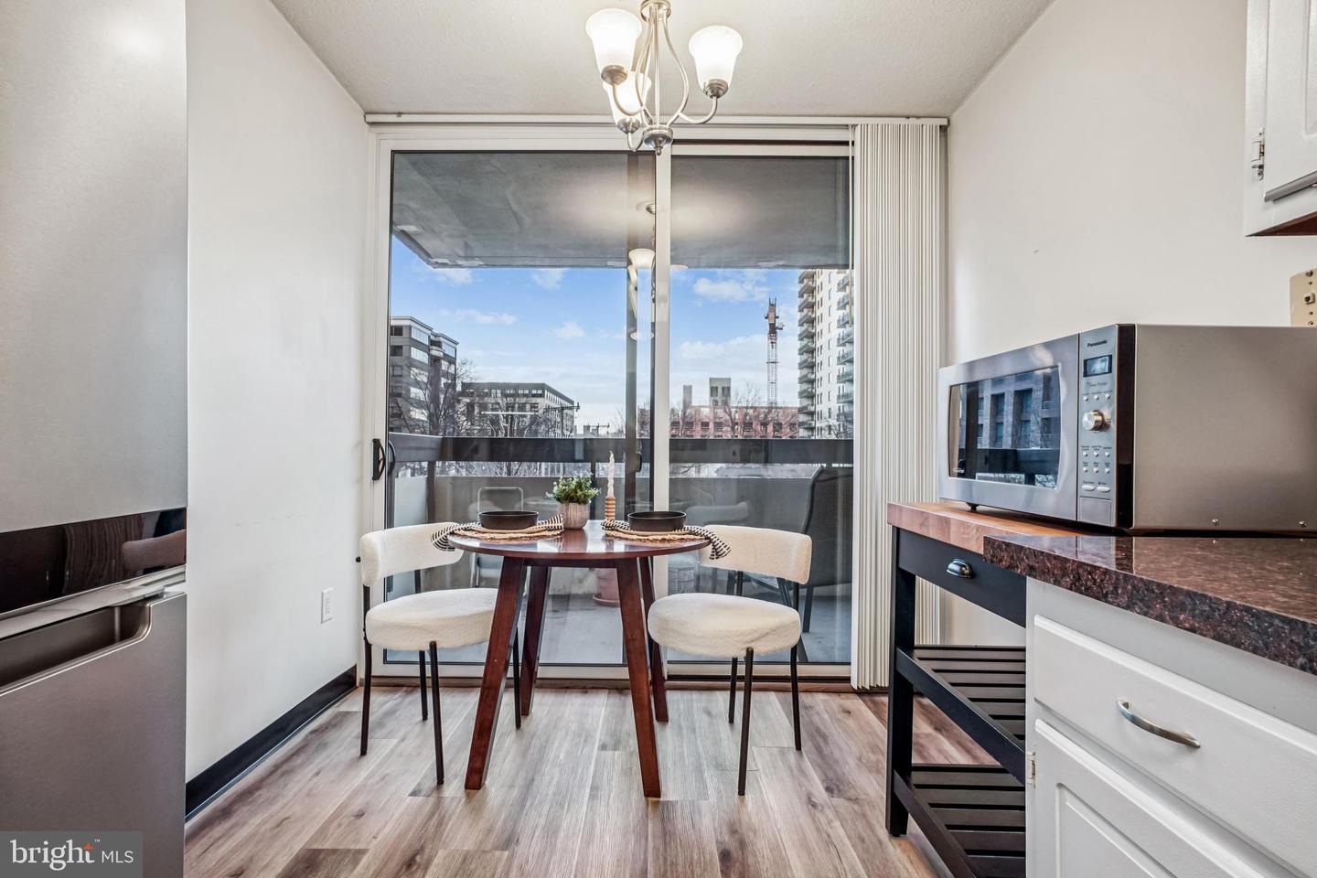400 MADISON ST #304, ALEXANDRIA, Virginia 22314, 2 Bedrooms Bedrooms, ,2 BathroomsBathrooms,Residential,For sale,400 MADISON ST #304,VAAX2051640 MLS # VAAX2051640 400 MADISON ST #304, ALEXANDRIA, Virginia 22314, 2 Bedrooms Bedrooms, ,2 BathroomsBathrooms,Residential,For sale,400 MADISON ST #304,VAAX2051640 MLS # VAAX2051640
