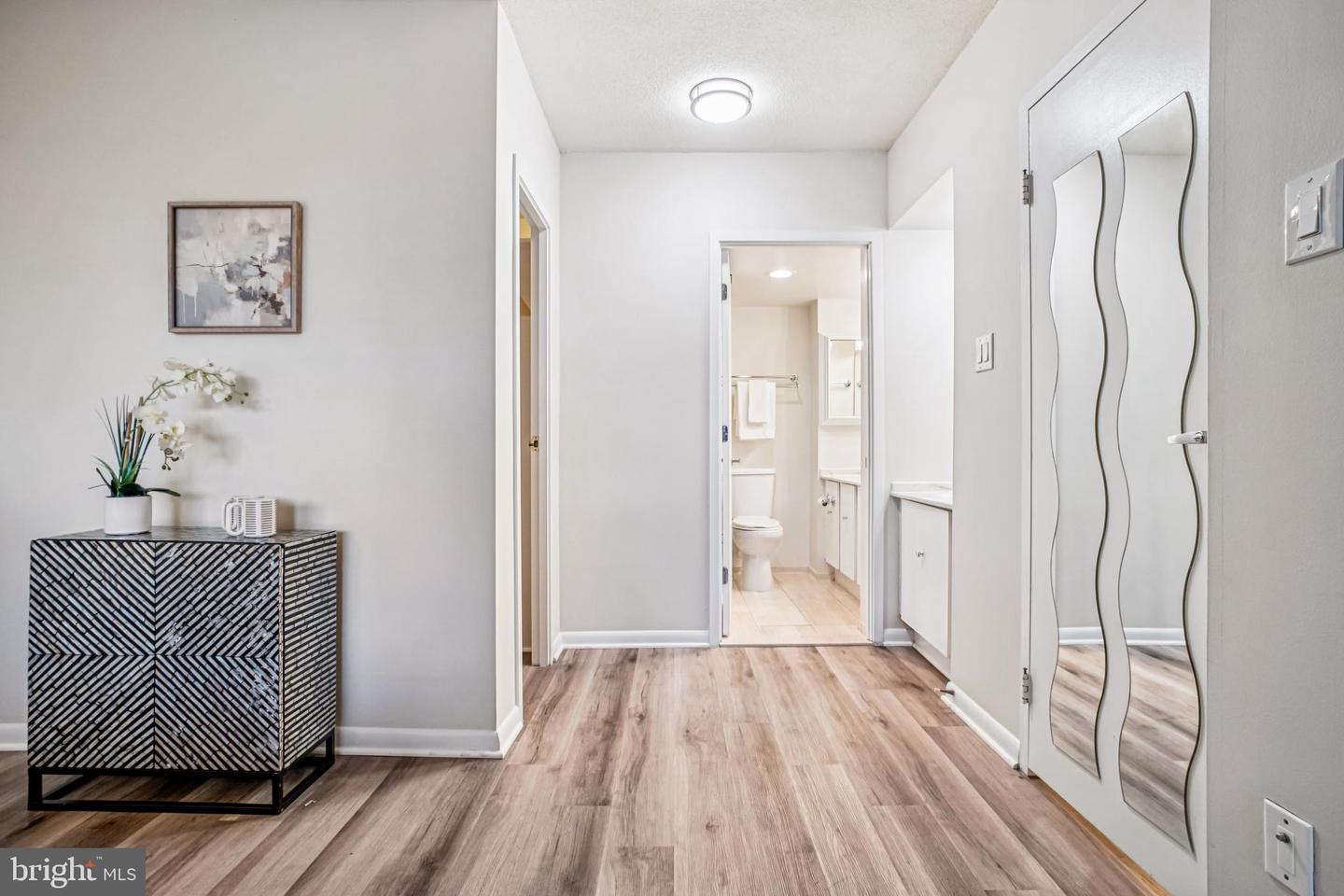 400 MADISON ST #304, ALEXANDRIA, Virginia 22314, 2 Bedrooms Bedrooms, ,2 BathroomsBathrooms,Residential,For sale,400 MADISON ST #304,VAAX2051640 MLS # VAAX2051640 400 MADISON ST #304, ALEXANDRIA, Virginia 22314, 2 Bedrooms Bedrooms, ,2 BathroomsBathrooms,Residential,For sale,400 MADISON ST #304,VAAX2051640 MLS # VAAX2051640