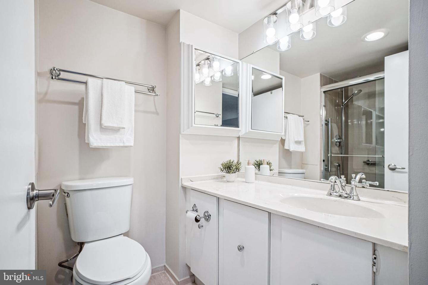 400 MADISON ST #304, ALEXANDRIA, Virginia 22314, 2 Bedrooms Bedrooms, ,2 BathroomsBathrooms,Residential,For sale,400 MADISON ST #304,VAAX2051640 MLS # VAAX2051640 400 MADISON ST #304, ALEXANDRIA, Virginia 22314, 2 Bedrooms Bedrooms, ,2 BathroomsBathrooms,Residential,For sale,400 MADISON ST #304,VAAX2051640 MLS # VAAX2051640