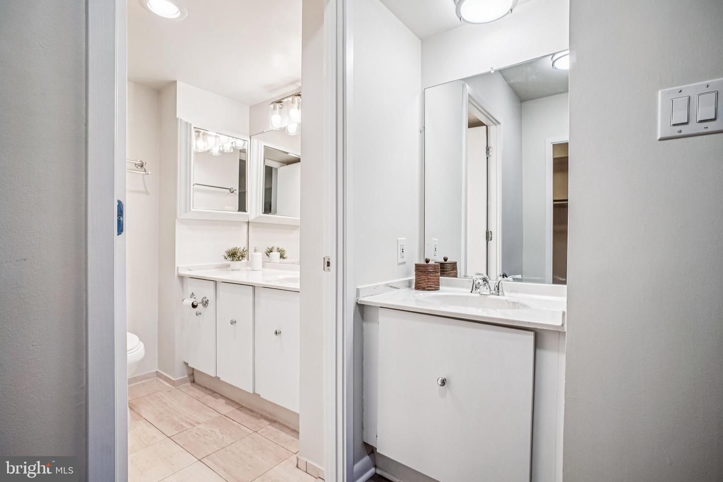 400 MADISON ST #304, ALEXANDRIA, Virginia 22314, 2 Bedrooms Bedrooms, ,2 BathroomsBathrooms,Residential,For sale,400 MADISON ST #304,VAAX2051640 MLS # VAAX2051640 400 MADISON ST #304, ALEXANDRIA, Virginia 22314, 2 Bedrooms Bedrooms, ,2 BathroomsBathrooms,Residential,For sale,400 MADISON ST #304,VAAX2051640 MLS # VAAX2051640