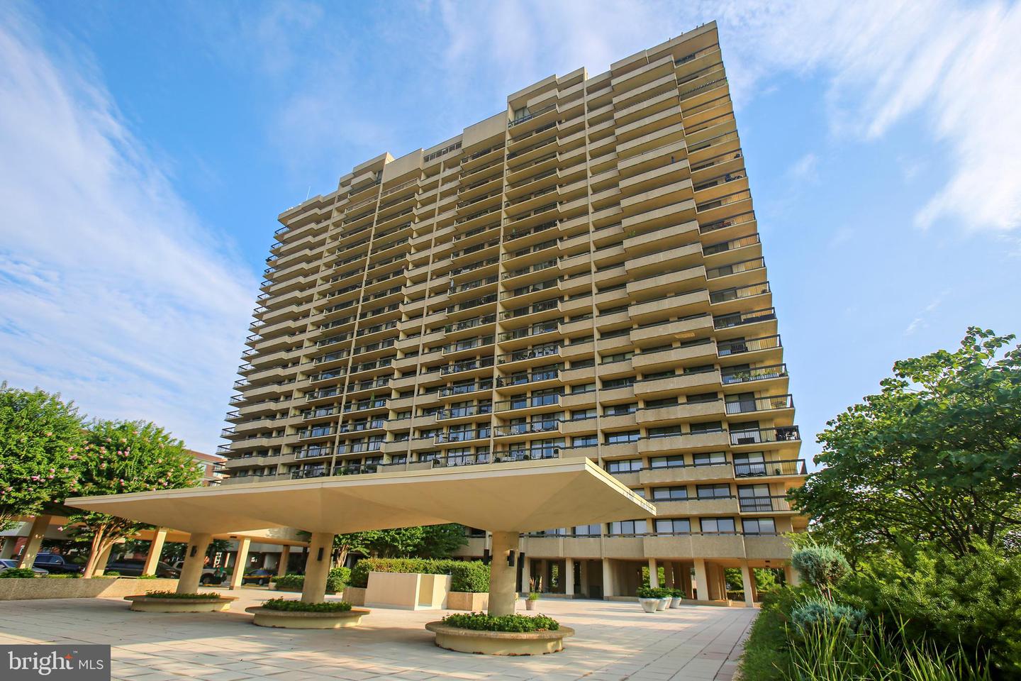 400 MADISON ST #304, ALEXANDRIA, Virginia 22314, 2 Bedrooms Bedrooms, ,2 BathroomsBathrooms,Residential,For sale,400 MADISON ST #304,VAAX2051640 MLS # VAAX2051640 400 MADISON ST #304, ALEXANDRIA, Virginia 22314, 2 Bedrooms Bedrooms, ,2 BathroomsBathrooms,Residential,For sale,400 MADISON ST #304,VAAX2051640 MLS # VAAX2051640