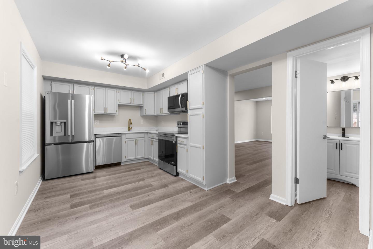 3484 LEGERE CT, WOODBRIDGE, Virginia 22193, 3 Bedrooms Bedrooms, ,2 BathroomsBathrooms,Residential,For sale,3484 LEGERE CT,VAPW2107648 MLS # VAPW2107648