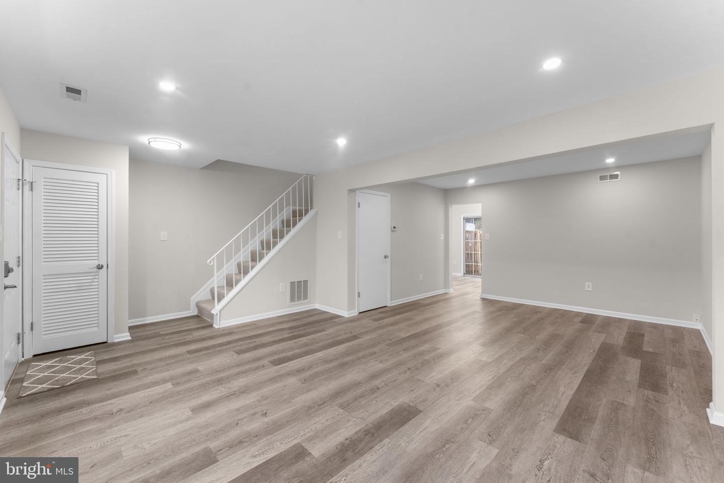 3484 LEGERE CT, WOODBRIDGE, Virginia 22193, 3 Bedrooms Bedrooms, ,2 BathroomsBathrooms,Residential,For sale,3484 LEGERE CT,VAPW2107648 MLS # VAPW2107648