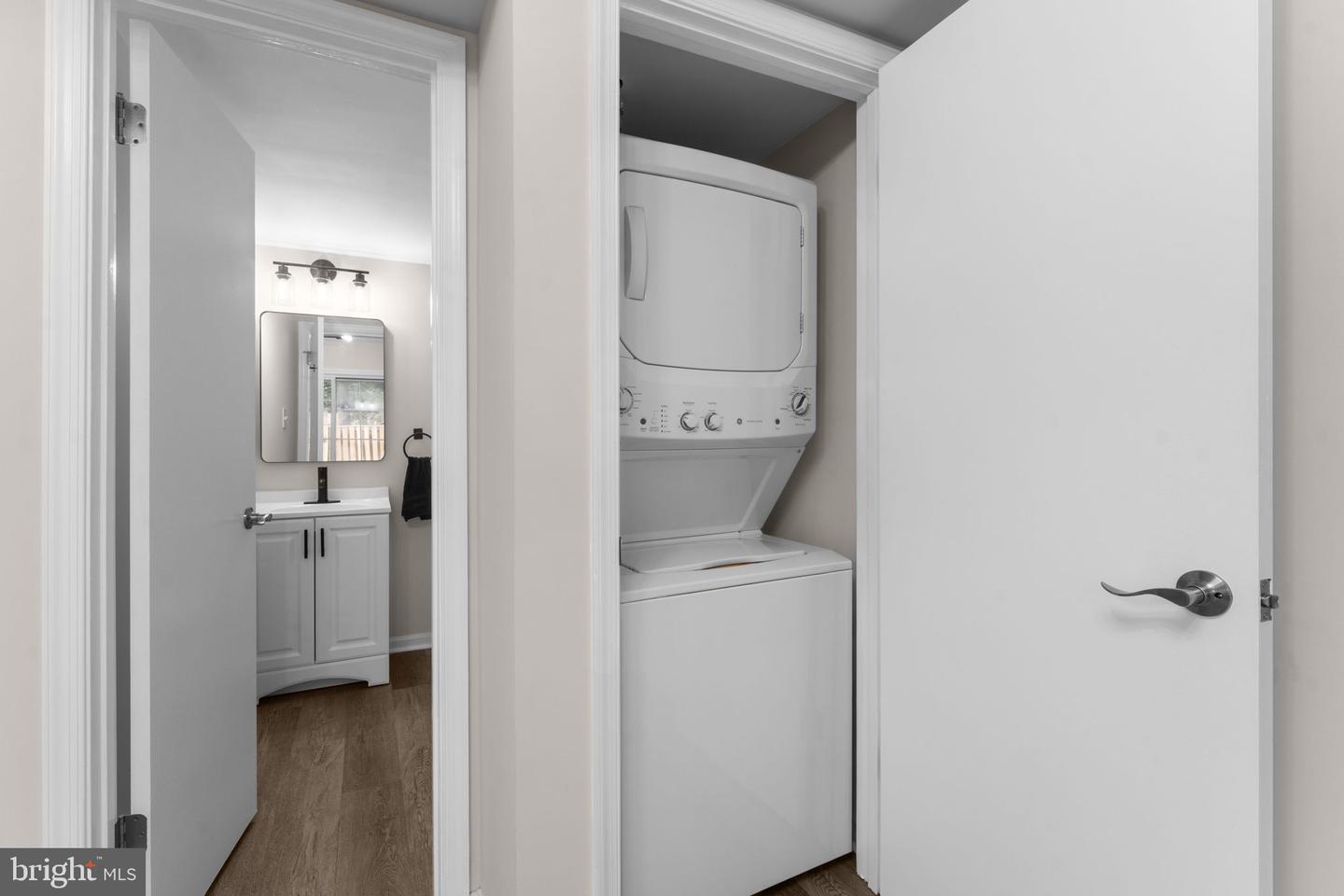 3484 LEGERE CT, WOODBRIDGE, Virginia 22193, 3 Bedrooms Bedrooms, ,2 BathroomsBathrooms,Residential,For sale,3484 LEGERE CT,VAPW2107648 MLS # VAPW2107648