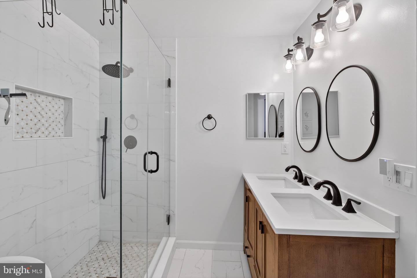 5920 BARON KENT LN, CENTREVILLE, Virginia 20120, 4 Bedrooms Bedrooms, ,3 BathroomsBathrooms,Residential,For sale,5920 BARON KENT LN,VAFX2282384 MLS # VAFX2282384