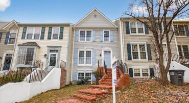 5920 BARON KENT LN, CENTREVILLE, Virginia 20120, 4 Bedrooms Bedrooms, ,3 BathroomsBathrooms,Residential,For sale,5920 BARON KENT LN,VAFX2282384 MLS # VAFX2282384