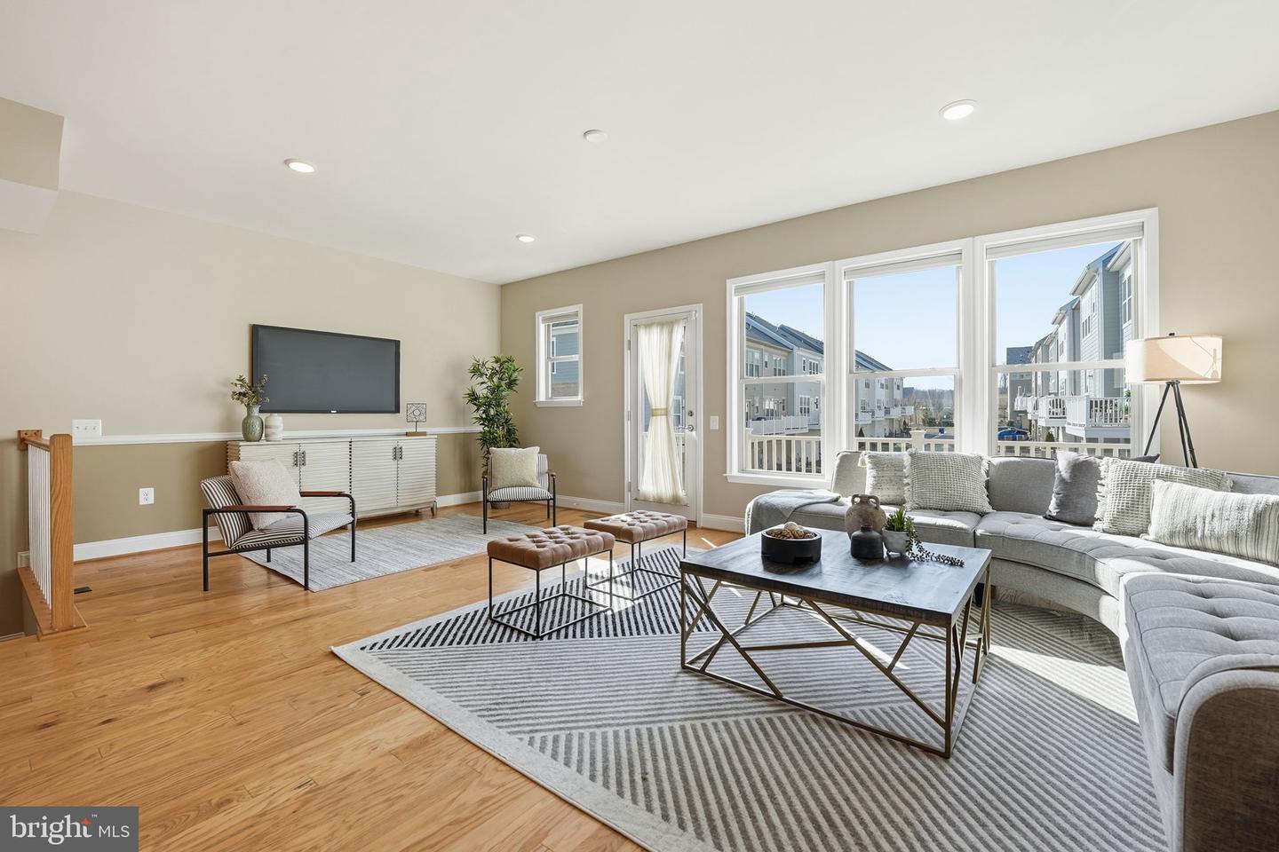 1707 COTTONWOOD GROVE RD, DUMFRIES, Virginia 22026, 3 Bedrooms Bedrooms, ,2 BathroomsBathrooms,Residential,For sale,1707 COTTONWOOD GROVE RD,VAPW2110388 MLS # VAPW2110388