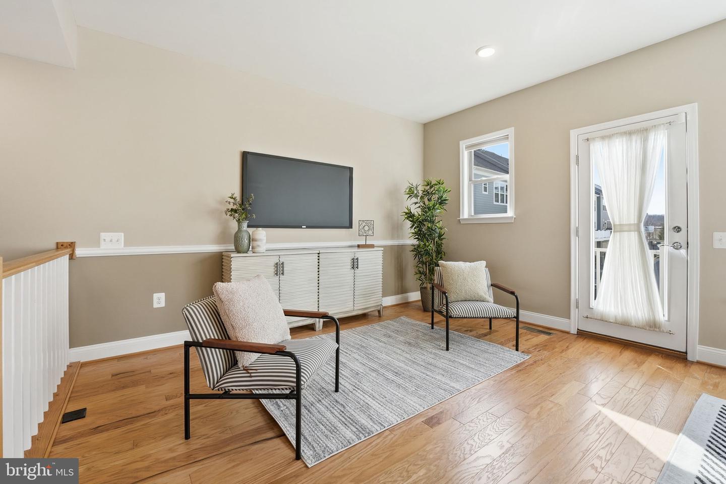 1707 COTTONWOOD GROVE RD, DUMFRIES, Virginia 22026, 3 Bedrooms Bedrooms, ,2 BathroomsBathrooms,Residential,For sale,1707 COTTONWOOD GROVE RD,VAPW2110388 MLS # VAPW2110388