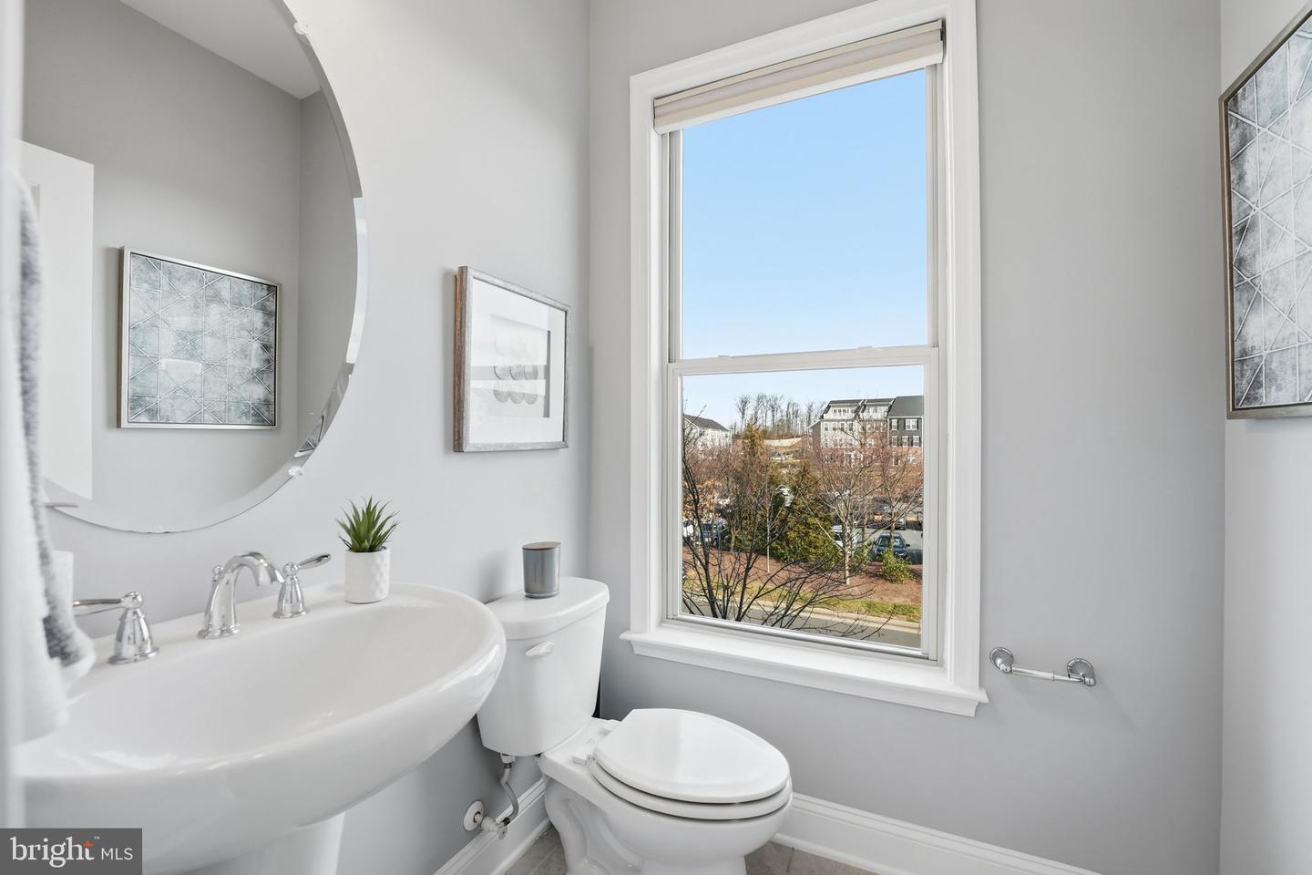 1707 COTTONWOOD GROVE RD, DUMFRIES, Virginia 22026, 3 Bedrooms Bedrooms, ,2 BathroomsBathrooms,Residential,For sale,1707 COTTONWOOD GROVE RD,VAPW2110388 MLS # VAPW2110388