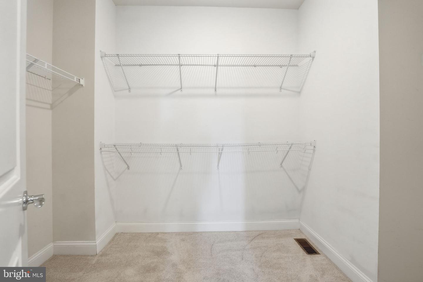 1707 COTTONWOOD GROVE RD, DUMFRIES, Virginia 22026, 3 Bedrooms Bedrooms, ,2 BathroomsBathrooms,Residential,For sale,1707 COTTONWOOD GROVE RD,VAPW2110388 MLS # VAPW2110388