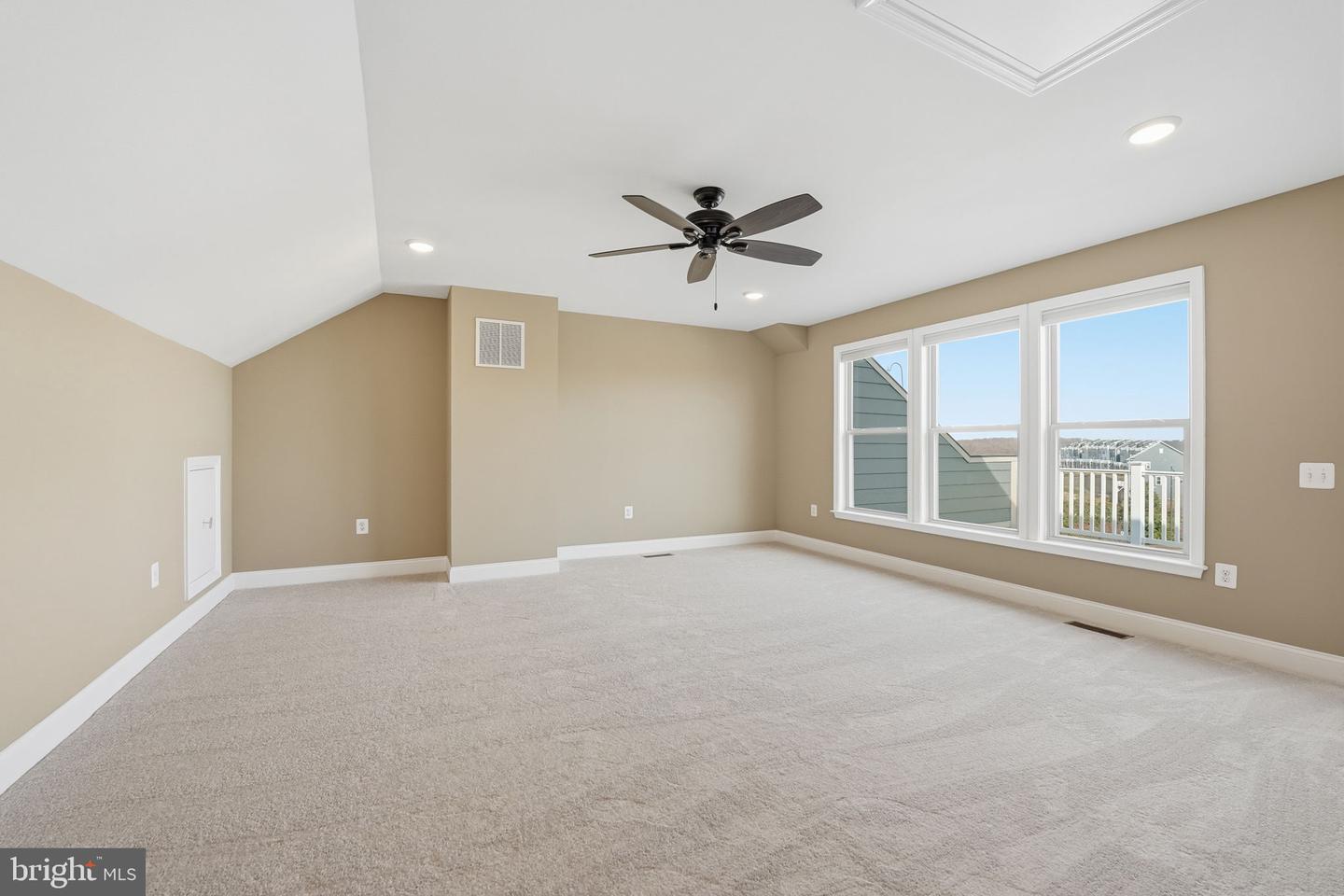 1707 COTTONWOOD GROVE RD, DUMFRIES, Virginia 22026, 3 Bedrooms Bedrooms, ,2 BathroomsBathrooms,Residential,For sale,1707 COTTONWOOD GROVE RD,VAPW2110388 MLS # VAPW2110388