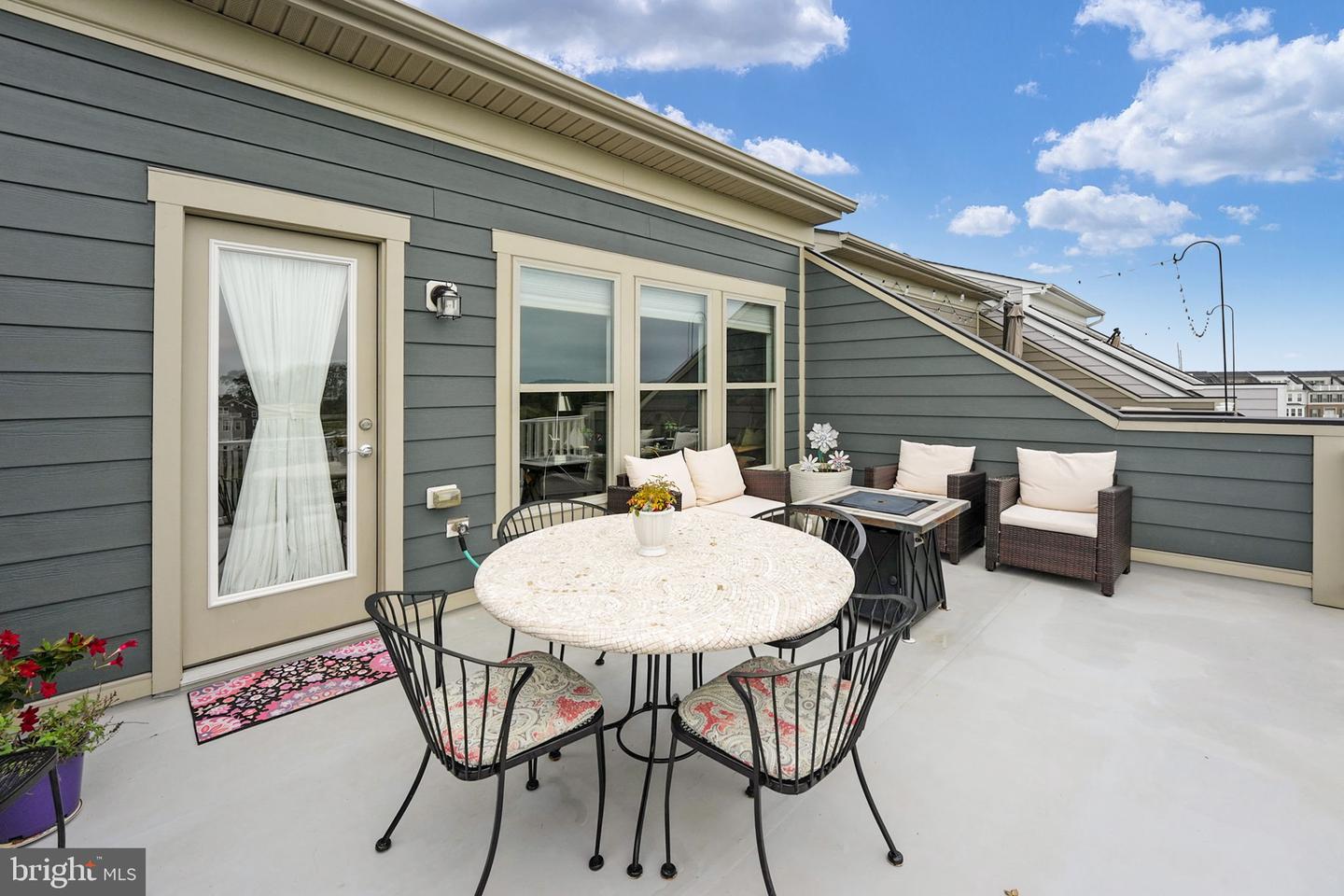 1707 COTTONWOOD GROVE RD, DUMFRIES, Virginia 22026, 3 Bedrooms Bedrooms, ,2 BathroomsBathrooms,Residential,For sale,1707 COTTONWOOD GROVE RD,VAPW2110388 MLS # VAPW2110388