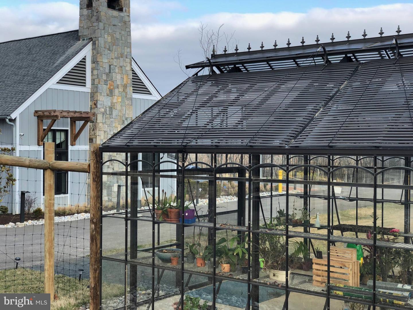 1707 COTTONWOOD GROVE RD, DUMFRIES, Virginia 22026, 3 Bedrooms Bedrooms, ,2 BathroomsBathrooms,Residential,For sale,1707 COTTONWOOD GROVE RD,VAPW2110388 MLS # VAPW2110388