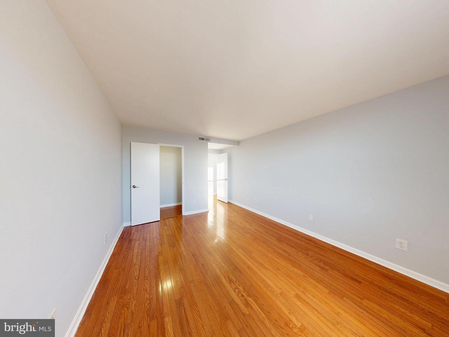 4600 DUKE ST #1524, ALEXANDRIA, Virginia 22304, 2 Bedrooms Bedrooms, ,1 BathroomBathrooms,Residential,For sale,4600 DUKE ST #1524,VAAX2053104 MLS # VAAX2053104