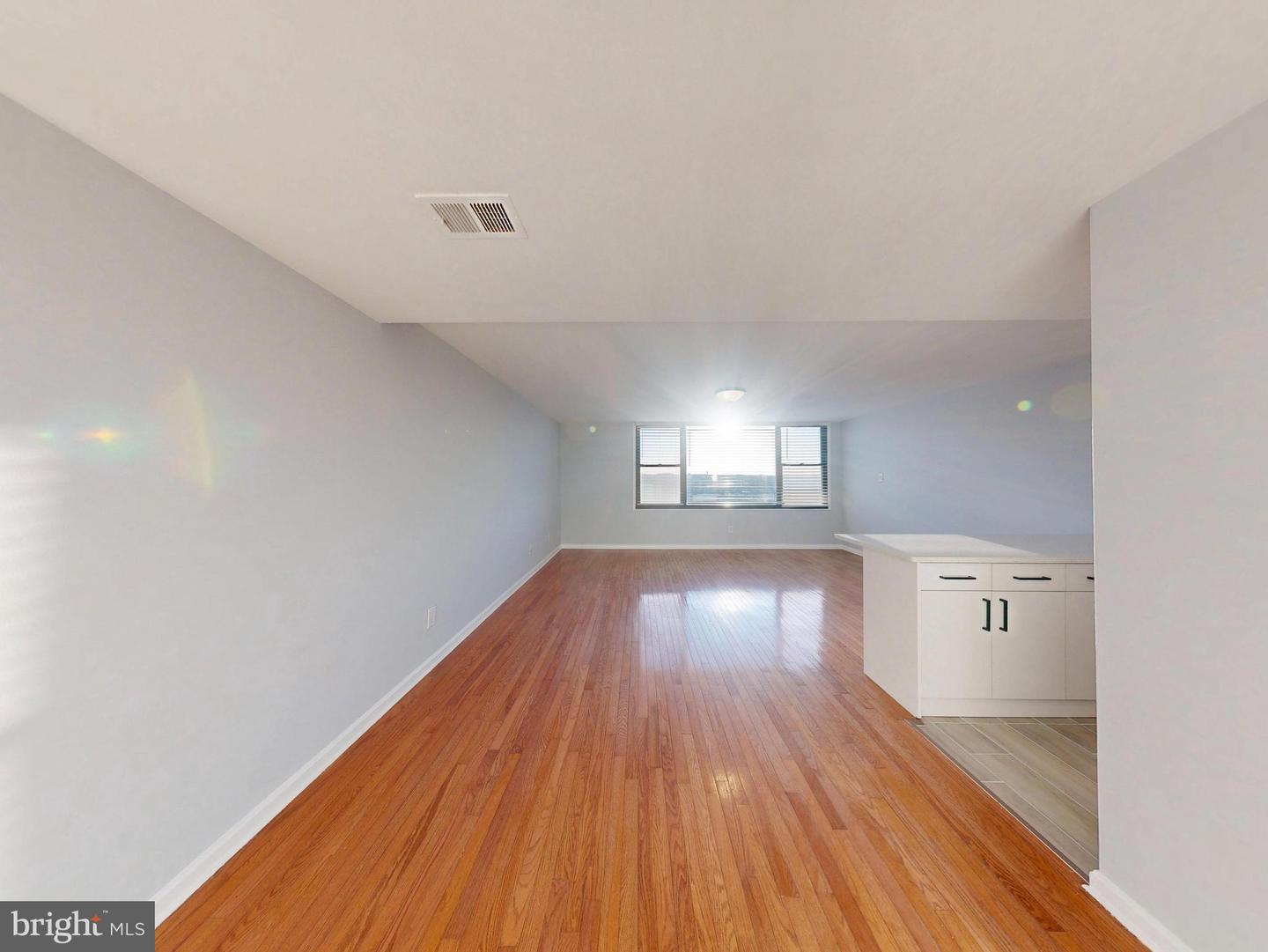 4600 DUKE ST #1524, ALEXANDRIA, Virginia 22304, 2 Bedrooms Bedrooms, ,1 BathroomBathrooms,Residential,For sale,4600 DUKE ST #1524,VAAX2053104 MLS # VAAX2053104