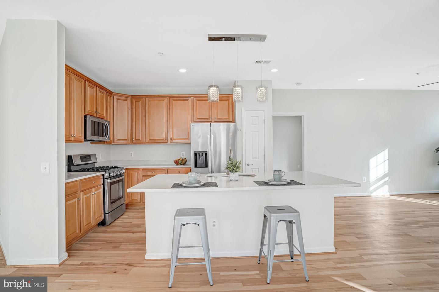 11623 CAVALIER LANDING CT #304, FAIRFAX, Virginia 22030, 3 Bedrooms Bedrooms, ,3 BathroomsBathrooms,Residential,For sale,11623 CAVALIER LANDING CT #304,VAFX2286014 MLS # VAFX2286014