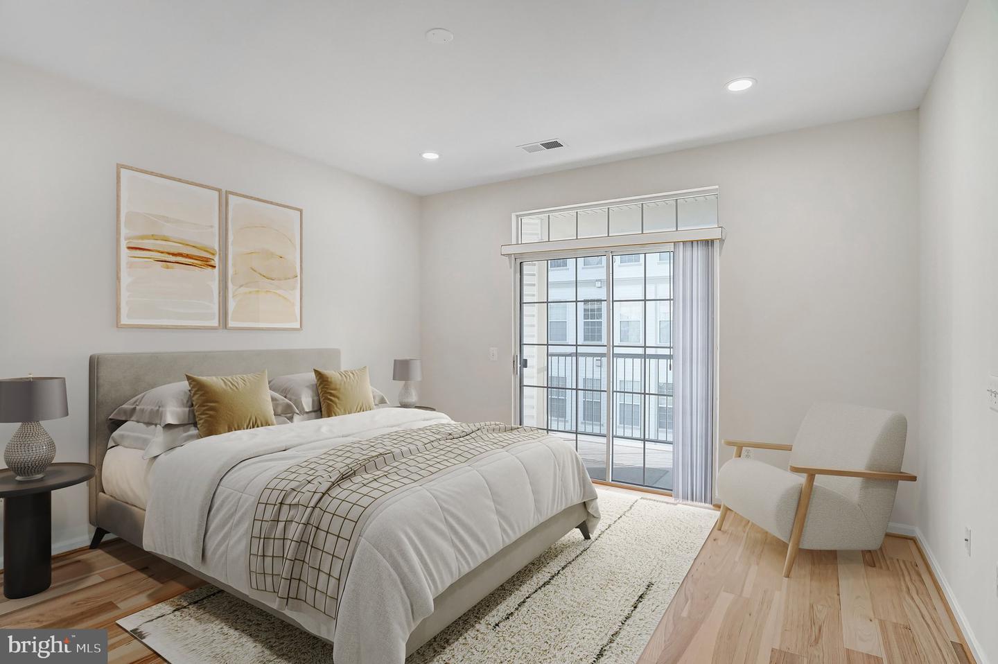 11623 CAVALIER LANDING CT #304, FAIRFAX, Virginia 22030, 3 Bedrooms Bedrooms, ,3 BathroomsBathrooms,Residential,For sale,11623 CAVALIER LANDING CT #304,VAFX2286014 MLS # VAFX2286014