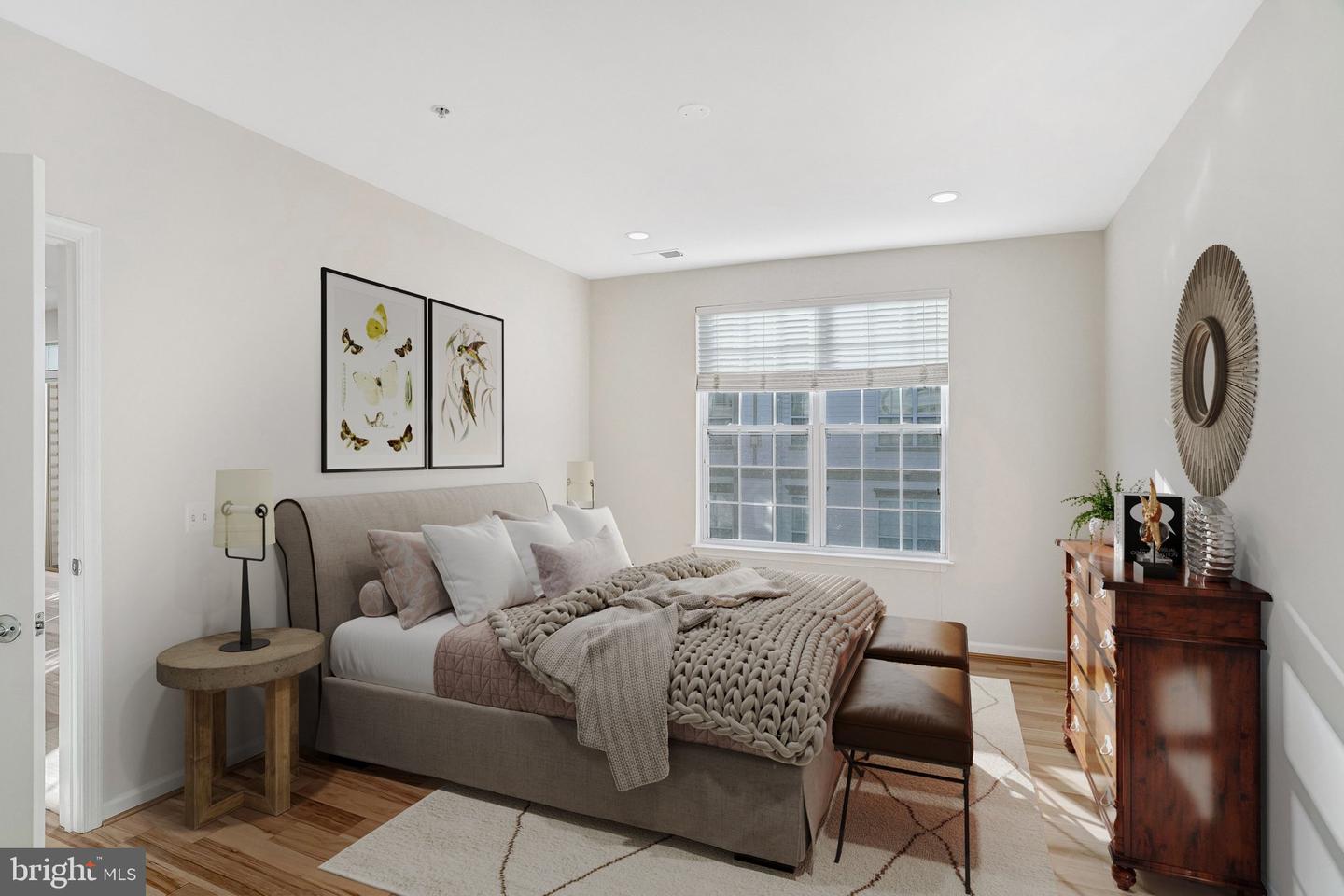 11623 CAVALIER LANDING CT #304, FAIRFAX, Virginia 22030, 3 Bedrooms Bedrooms, ,3 BathroomsBathrooms,Residential,For sale,11623 CAVALIER LANDING CT #304,VAFX2286014 MLS # VAFX2286014