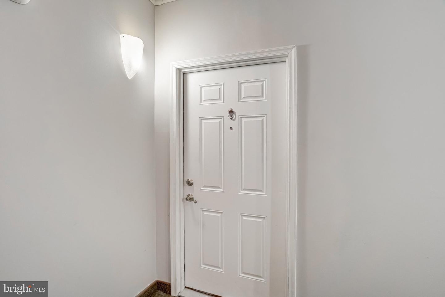 11623 CAVALIER LANDING CT #304, FAIRFAX, Virginia 22030, 3 Bedrooms Bedrooms, ,3 BathroomsBathrooms,Residential,For sale,11623 CAVALIER LANDING CT #304,VAFX2286014 MLS # VAFX2286014