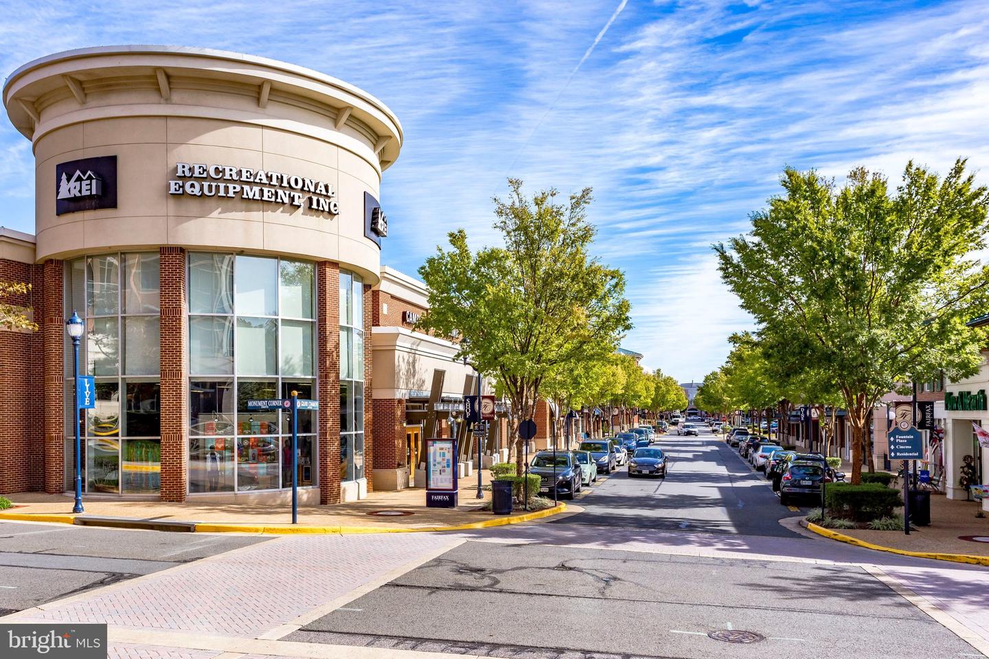 11623 CAVALIER LANDING CT #304, FAIRFAX, Virginia 22030, 3 Bedrooms Bedrooms, ,3 BathroomsBathrooms,Residential,For sale,11623 CAVALIER LANDING CT #304,VAFX2286014 MLS # VAFX2286014