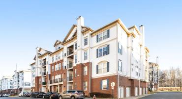 11623 CAVALIER LANDING CT #304, FAIRFAX, Virginia 22030, 3 Bedrooms Bedrooms, ,3 BathroomsBathrooms,Residential,For sale,11623 CAVALIER LANDING CT #304,VAFX2286014 MLS # VAFX2286014