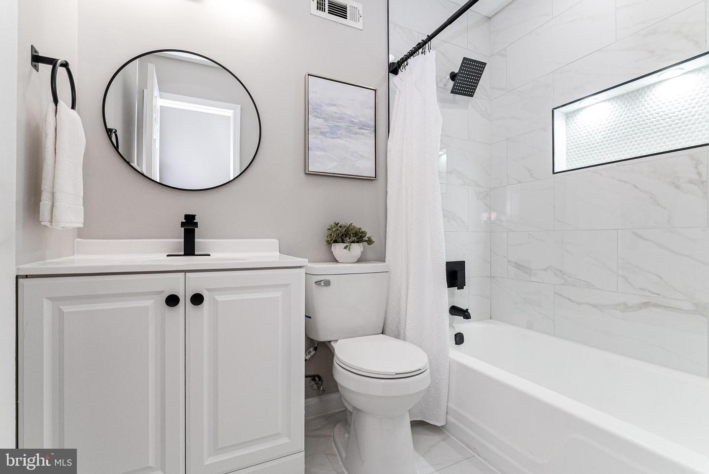 14612 DARBYDALE AVE, WOODBRIDGE, Virginia 22193, 4 Bedrooms Bedrooms, ,3 BathroomsBathrooms,Residential,For sale,14612 DARBYDALE AVE,VAPW2110842 MLS # VAPW2110842