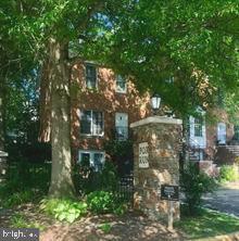 100 FOX RUN TER, MIDDLEBURG, Virginia 20117, 4 Bedrooms Bedrooms, ,4 BathroomsBathrooms,Residential,For sale,100 FOX RUN TER,VALO2114368 MLS # VALO2114368