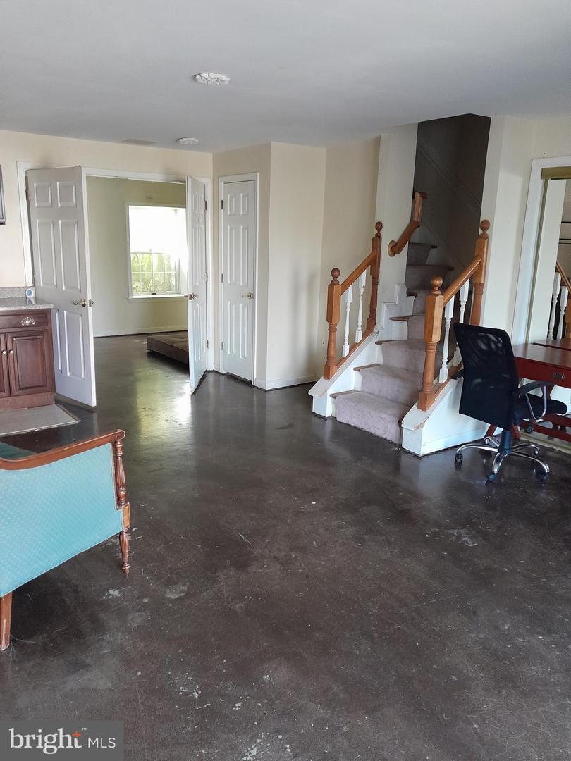 100 FOX RUN TER, MIDDLEBURG, Virginia 20117, 4 Bedrooms Bedrooms, ,4 BathroomsBathrooms,Residential,For sale,100 FOX RUN TER,VALO2114368 MLS # VALO2114368