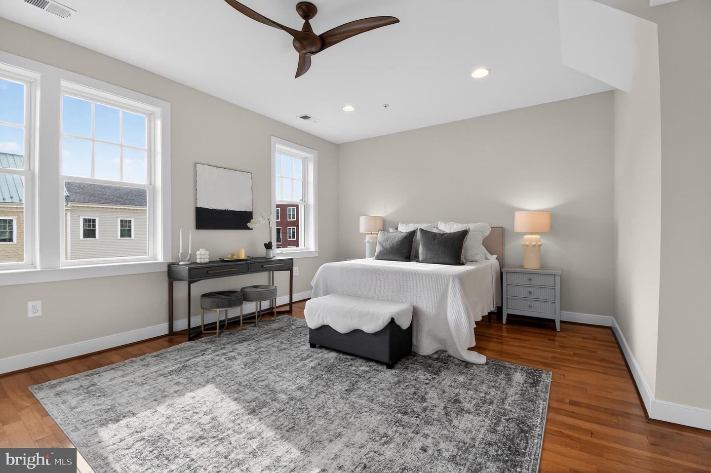 716 DIAMOND AVE, ALEXANDRIA, Virginia 22301, 3 Bedrooms Bedrooms, ,3 BathroomsBathrooms,Residential,For sale,716 DIAMOND AVE,VAAX2053444 MLS # VAAX2053444