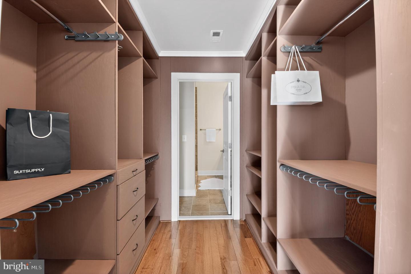 716 DIAMOND AVE, ALEXANDRIA, Virginia 22301, 3 Bedrooms Bedrooms, ,3 BathroomsBathrooms,Residential,For sale,716 DIAMOND AVE,VAAX2053444 MLS # VAAX2053444