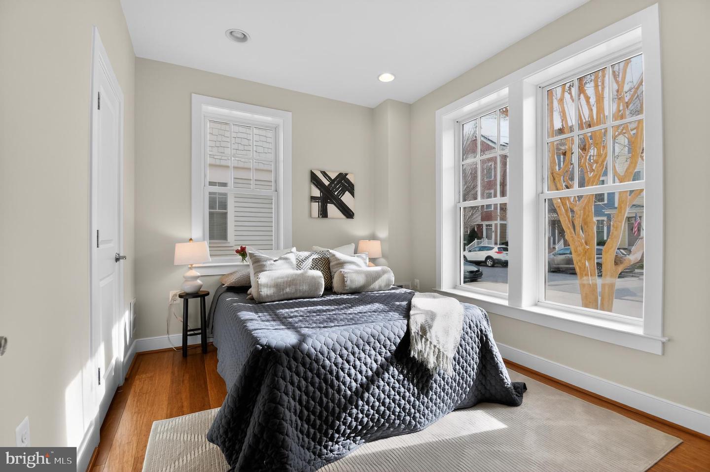 716 DIAMOND AVE, ALEXANDRIA, Virginia 22301, 3 Bedrooms Bedrooms, ,3 BathroomsBathrooms,Residential,For sale,716 DIAMOND AVE,VAAX2053444 MLS # VAAX2053444